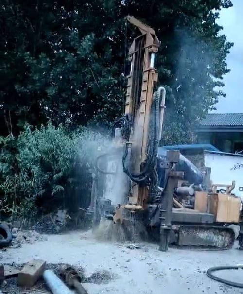 郎溪钻岩石井
